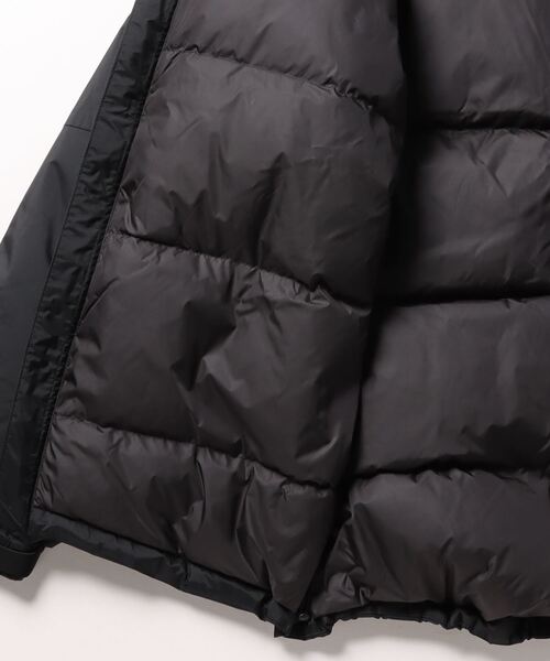 NANGA(ナンガ)の「【 NANGA / ナンガ 】 AURORA STAND COLLAR DOWN JACKET / オーロラスタンドカラーダウンジャケット(ダウンジャケット/コート・メンズ・ブラック/チャコールグレー・L/M)」の4枚目の写真