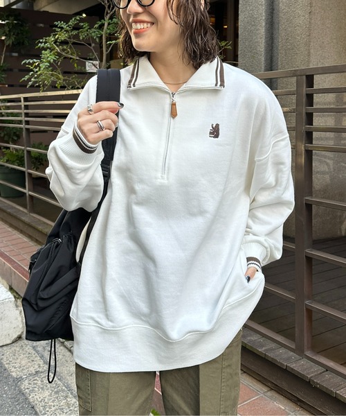 CPCM(シーピーシーエム)の「クマ刺繍ラインハーフジップ裏毛プルオーバー(スウェット・レディース・ネイビー/グレー/オフホワイト・F)」の2枚目の写真