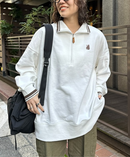 CPCM(シーピーシーエム)の「クマ刺繍ラインハーフジップ裏毛プルオーバー(スウェット・レディース・ネイビー/グレー/オフホワイト・F)」の4枚目の写真