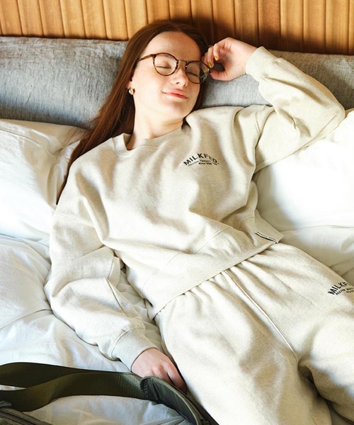 MILKFED.（ミルクフェド）の「DAILY CREWNECK SWEAT TOP（スウェット・レディース・ブラック/ライトピンク/オートミール/ライトグリーン・S/M）」の3枚目の写真