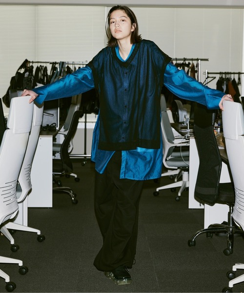 Utusiyo（ウツシヨ）の「vest 薄葉（Tシャツ/カットソー・メンズ・ブラック/グレー・FREE）」の3枚目の写真