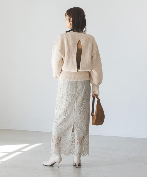 Noble（ノーブル）の「片畦バックオープンニット（ニット/セーター・レディース・グリーン/ベージュ/ラベンダー・FREE）」の6枚目の写真