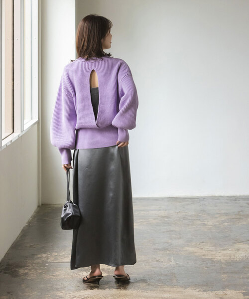 Noble（ノーブル）の「片畦バックオープンニット（ニット/セーター・レディース・グリーン/ベージュ/ラベンダー・FREE）」の17枚目の写真