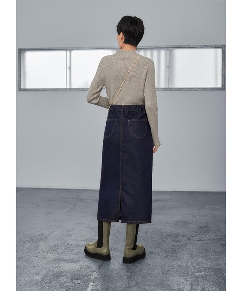 STYLE DELI（スタイルデリ）の「デニム生地ペンシルスカート（デニムスカート・レディース・ネイビー・M）」の4枚目の写真