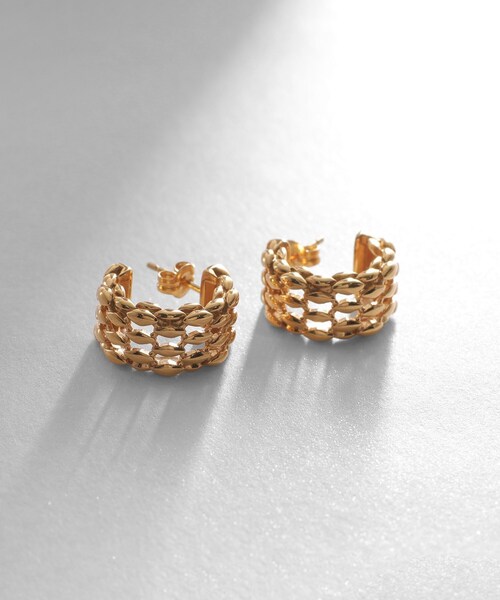 COCOSHNIK（ココシュニック）の「シルバー スモールフープ マーキスメッシュ ピアス GP（ピアス（両耳用）・レディース・ゴールド・00）」の2枚目の写真