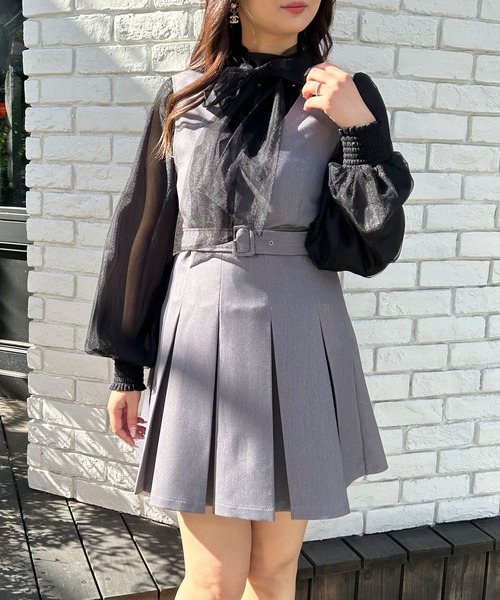 INGNI（イング）の「共ベルト付BOXプリーツジャンスカ（ジャンパースカート・レディース・ブラック/グレー・M）」の2枚目の写真