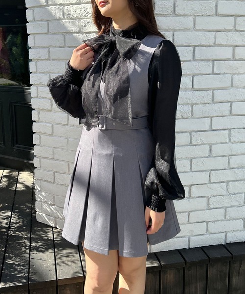 INGNI（イング）の「共ベルト付BOXプリーツジャンスカ（ジャンパースカート・レディース・ブラック/グレー・M）」の9枚目の写真