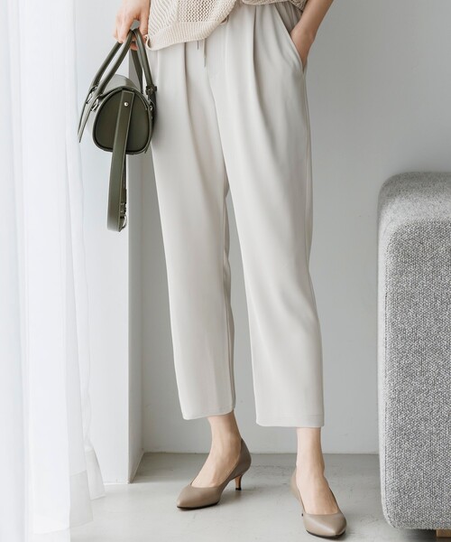 SHOO・LA・RUE（シューラルー）の「◆【SS-3L】さらさらぷるん イージーテーパードパンツ（その他パンツ・レディース・イエロー/ピンク系/カーキ/ブラック/ベージュ・05/04/01/10/02/03）」の6枚目の写真