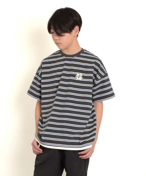 GLAZOS(グラソス)の「ボーダー・ワンポイント刺繍Tシャツ(Tシャツ/カットソー・キッズ・ホワイト/グレー/ブラック・170cm/160cm/150cm/140cm)」の3枚目の写真
