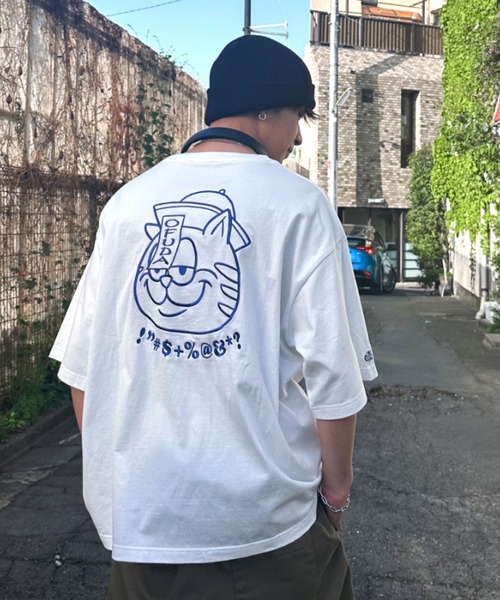 A'gem(エージェム)の「A'GEM/9 × .kom 『A'gem/エージェム』 シンプル猫CAT半袖Tシャツ(Tシャツ/カットソー・メンズ・ライトグレー/ホワイト/ブラック/ブラウン・M/L)」の2枚目の写真