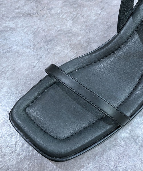 enchanted(エンチャンテッド)の「《APOM》本革ストラッピーウェッジソールサンダル(サンダル・レディース・ブラック/シルバー・40/39/38/37/36/35)」の3枚目の写真