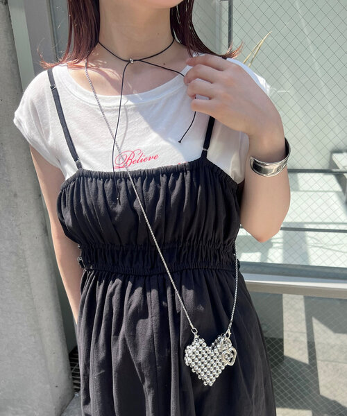 mystic（ミスティック）の「【3色展開】リボンギャザーキャミワンピース（ワンピース・レディース・ブルー/オフホワイト/ブラック・2/1）」の20枚目の写真