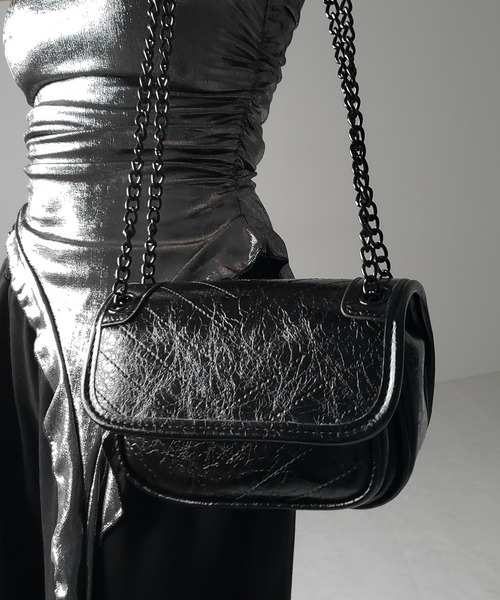 me+em select(ミームセレクト)の「※※【 2color 】メタリックフェイクレザーフラップミニショルダーバッグ / Metallic fake leather flap mini shoulder bag(ショルダーバッグ・レディース・シルバー/ブラック・FREE)」の18枚目の写真