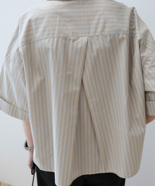 AMERICAN HOLIC(アメリカンホリック)の「イージーケア5分袖バックタックシャツ(シャツ/ブラウス・レディース・ネイビー系2/ベージュ系その他2/サックスブルー/オフホワイト・M/L)」の20枚目の写真