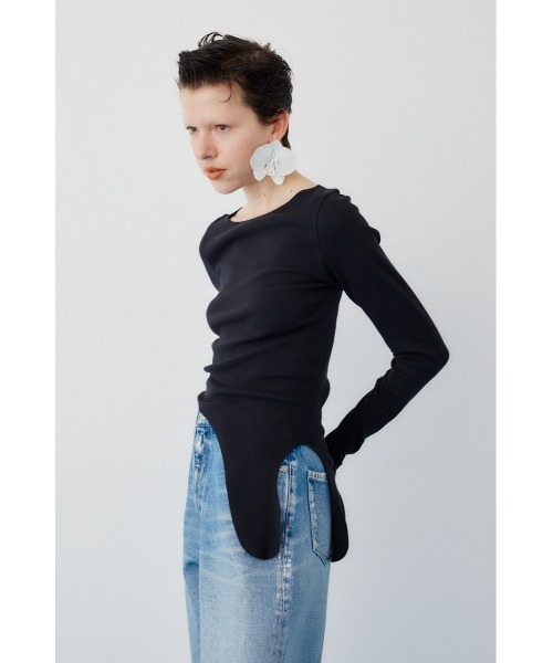 HeRIN.CYE（ヘリンドットサイ）の「Round hem cut tops   ラウンドヘムカットトップス（Tシャツ/カットソー・レディース・オフホワイト/グリーン/ブラック・FREE）」の6枚目の写真