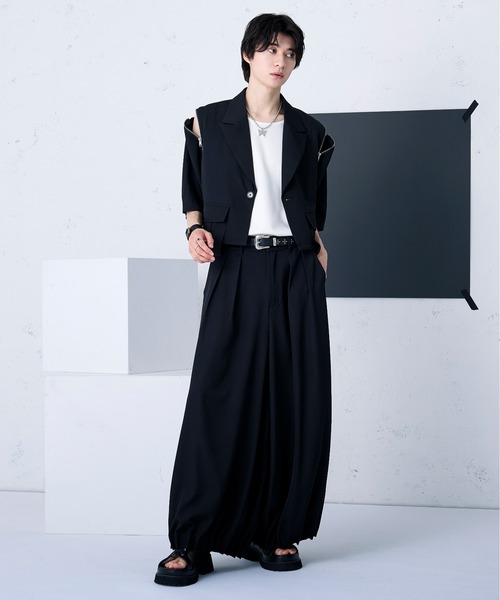 Ellno Loset（エルノロゼット）の「ハイパータックバルーンパンツ