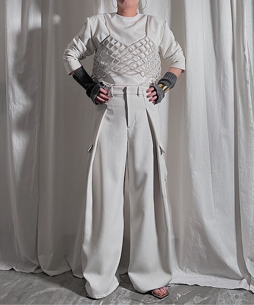 PROVOKE （プロヴォーク）の「TUCK CARGO PANTS（カーゴパンツ・レディース・オフホワイト/ネイビー・38）」の2枚目の写真