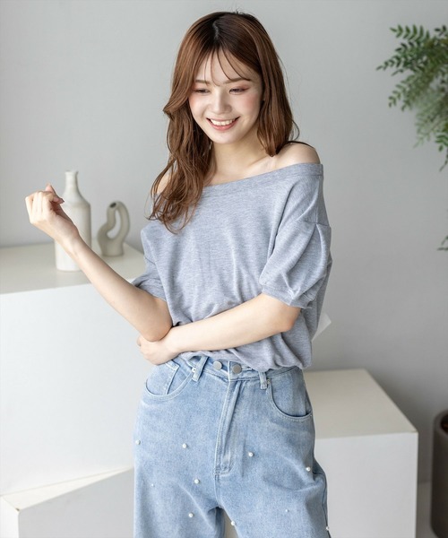 clear（クリア）の「バックリボンオフショルスエットトップス [着回し力抜群 大人 カジュアル]≪再入荷≫（スウェット・レディース・アイボリー/ブラック/グレー・F）」の4枚目の写真