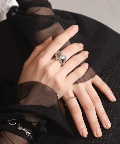 LHME（エルエイチエムイー）の「【WEB限定】“Moment”プランプハートリング/サージカルステンレス（金属アレルギー対応）【LHME / エルエイチエムイー】（リング・レディース・シルバー・13号/15号/11号）」の15枚目の写真