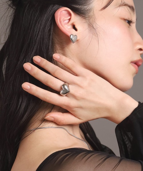 LHME（エルエイチエムイー）の「【WEB限定】“Moment”プランプハートリング/サージカルステンレス（金属アレルギー対応）【LHME / エルエイチエムイー】（リング・レディース・シルバー・13号/15号/11号）」の18枚目の写真