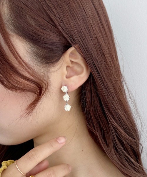 Heather（ヘザー）の「ローズモチーフピアス　142023（ピアス（両耳用）・レディース・アイボリー・ONE SIZE）」の5枚目の写真
