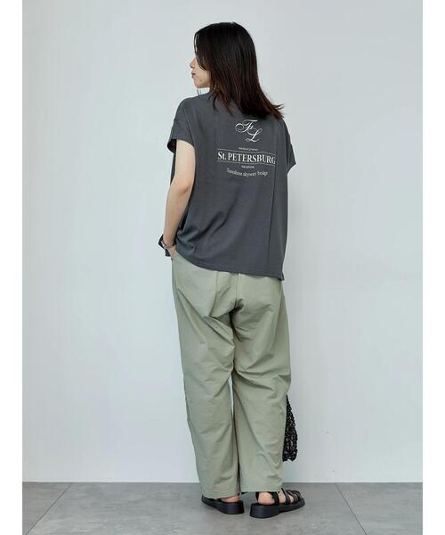 Samansa Mos2 blue(サマンサモスモスブルー)の「【抗菌防臭】ロゴビッグTシャツ(Tシャツ/カットソー・レディース・ブラック/グリーン/チャコールグレー/オフホワイト/シルバーグレー・F)」の14枚目の写真