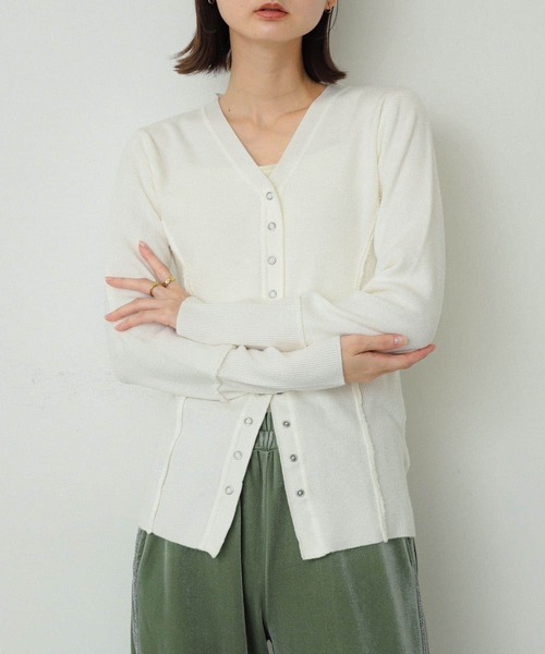 SENSE OF PLACE by URBAN RESEARCH（センスオブプレイスバイアーバンリサーチ）の「パッチワークVネックカーディガン（カーディガン/ボレロ・レディース・オフホワイト/キャメル/ネイビー/グレー・ONE）」の7枚目の写真