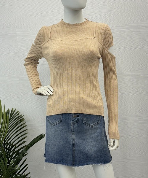 Miniministore(ミニミニストア)の「肌見せニットトップス 韓国風タイトニット(ニット/セーター・レディース・ベージュ/ブラウン/ブラック・FREE)」の13枚目の写真