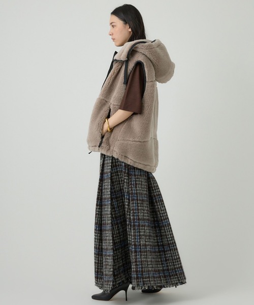 【Chaos 】ウールボアベスト/チャコールグレー/未使用 Chaos（カオス）の「Chaos(カオス)/ウールボアフ－ドベスト（ベスト