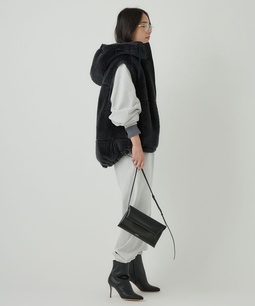 Chaos ウールボアベスト　ブラック★シルクリブタートル Chaos（カオス）の「Chaos(カオス)/ウールボアフ－ドベスト（ベスト