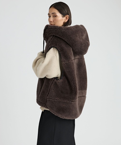 Chaos（カオス）の「Chaos(カオス)/【9/18大草直子さんYouTube紹介】ウールボアフ－ドベスト（ベスト・レディース・ブラウン/スミクロ/ダークブラウン/オフホワイト・FREE）」の17枚目の写真