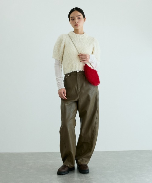 ADAM ET ROPE'(アダムエロペ)の「【サステナブル】フリンジミニチェーンバッグ(ショルダーバッグ・レディース・オフホワイト/レッド/ブラウン・FREE)」の4枚目の写真