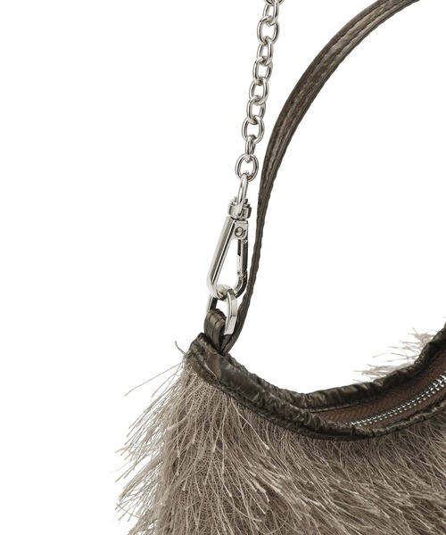 ADAM ET ROPE'(アダムエロペ)の「【サステナブル】フリンジミニチェーンバッグ(ショルダーバッグ・レディース・オフホワイト/レッド/ブラウン・FREE)」の17枚目の写真