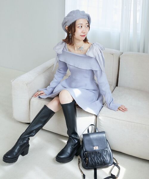 MAJESTIC LEGON（マジェスティックレゴン）の「マルチwayリボンオフショルワンピース（ワンピース・レディース・アイボリー/ブルー系その他5/ブラック/チャコールグレー・MEDIUM/LARGE）」の4枚目の写真