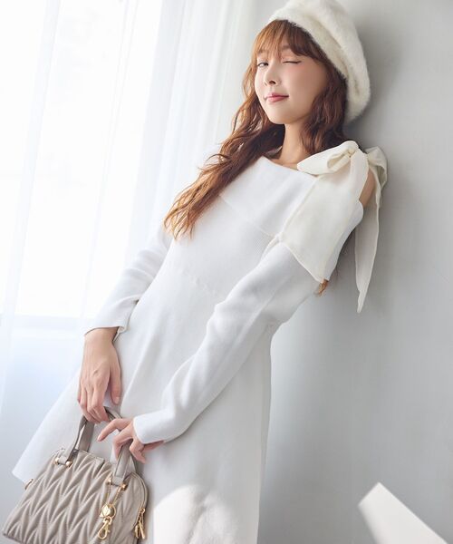 MAJESTIC LEGON（マジェスティックレゴン）の「マルチwayリボンオフショルワンピース（ワンピース・レディース・アイボリー/ブルー系その他5/ブラック/チャコールグレー・MEDIUM/LARGE）」の17枚目の写真