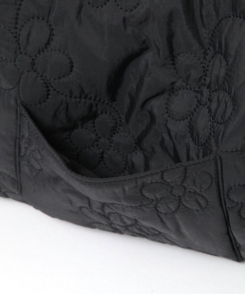 tiny tiny（ティニーティニー）の「フラワーキルトトートバッグM[tiny tiny(ティニーティニー)]（トートバッグ・レディース・ブラック/アイボリー/レッド/ライトブルー・0）」の20枚目の写真