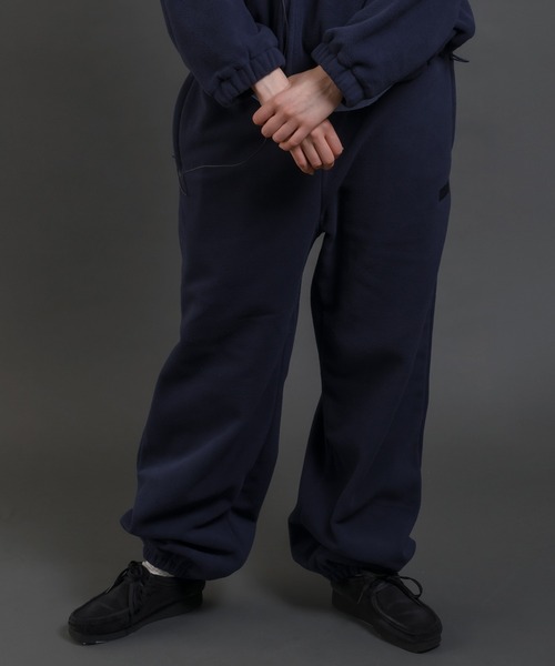 MUHET(ミュエータ)の「【セットアップ可能】フリースイージーパンツ(その他パンツ・レディース・ネイビー/カーキ/チャコールグレー・MEDIUM/LARGE/SMALL)」の3枚目の写真