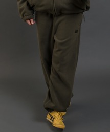 MUHET（ミュエータ）の「【セットアップ可能】フリースイージーパンツ（その他パンツ）」