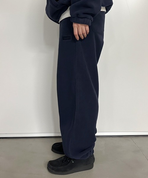 MUHET(ミュエータ)の「【セットアップ可能】フリースイージーパンツ(その他パンツ・レディース・ネイビー/カーキ/チャコールグレー・MEDIUM/LARGE/SMALL)」の17枚目の写真