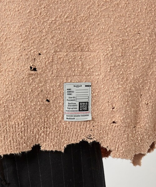 Maison MIHARA YASUHIRO(メゾンミハラヤスヒロ)の「【MIHARA YASUHIRO/ミハラヤスヒロ】DISTRESSED KNIT PULLOVER(ニット/セーター・レディース・ブラック/ピンク・36)」の21枚目の写真