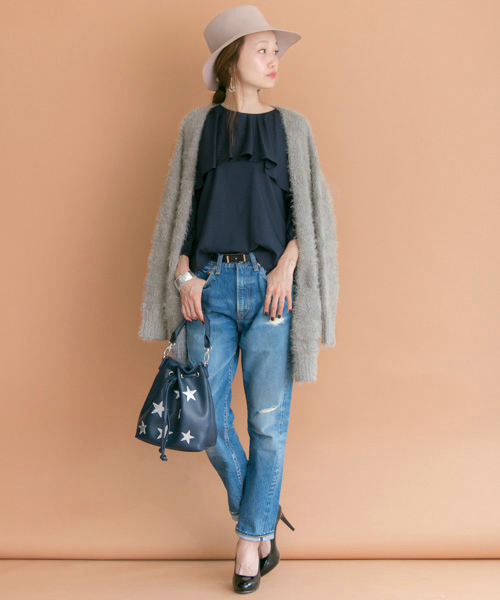 URBAN RESEARCH（アーバンリサーチ）の「UR フェザーヤーンカーディガン（カーディガン/ボレロ・レディース・ベージュ/グレー/ダークグリーン・FREE）」の10枚目の写真