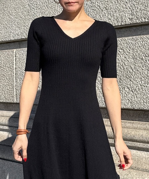 JENNE（ジェンヌ）の「細見えリブワンピース（ワンピース・レディース・ブルー/ブラック/ネイビー・SMALL/LARGE/MEDIUM）」の7枚目の写真