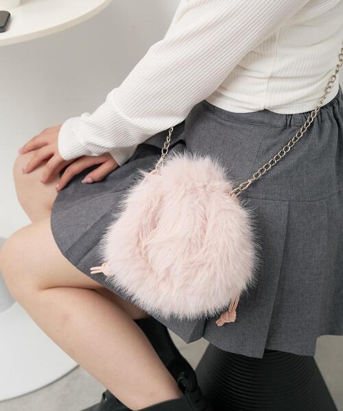 WEGO（ウィゴー）の「WEGO/ファー巾着チェーンショルダー（ショルダーバッグ・レディース・ホワイト/ブラック/グレー系その他/ブラウン系その他/ピンク・FREE）」の19枚目の写真