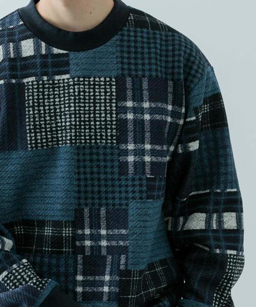 ITEMS URBANRESEARCH(アイテムズ アーバンリサーチ)の「ニットフリース 総柄スウェット トップス(スウェット・メンズ・その他1/その他2/チェック・MEDIUM/LARGE)」の4枚目の写真