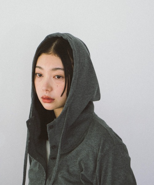 HANNE（アン）の「フーディーリブロンTEE（Tシャツ/カットソー・レディース・グレー/レッド・FREE）」の10枚目の写真