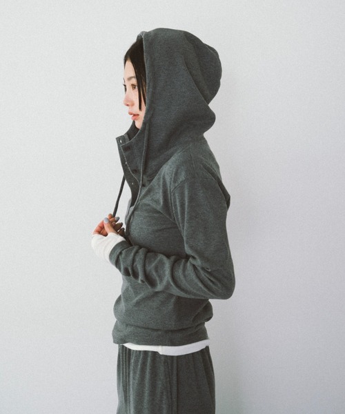 HANNE（アン）の「フーディーリブロンTEE（Tシャツ/カットソー・レディース・グレー/レッド・FREE）」の11枚目の写真