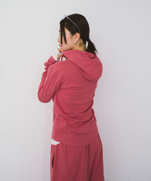 HANNE（アン）の「フーディーリブロンTEE（Tシャツ/カットソー・レディース・グレー/レッド・FREE）」の15枚目の写真