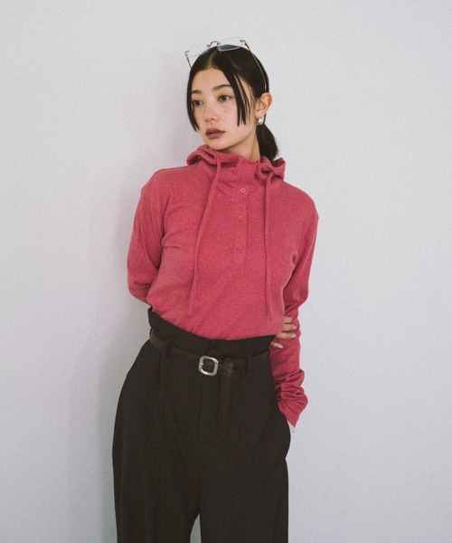 HANNE（アン）の「フーディーリブロンTEE（Tシャツ/カットソー・レディース・グレー/レッド・FREE）」の17枚目の写真