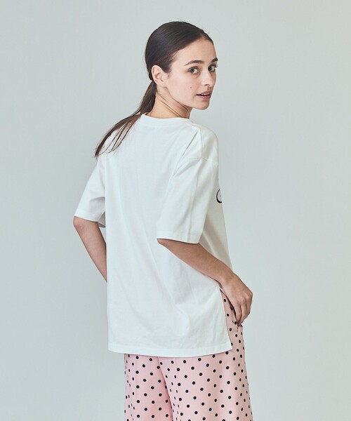 GRACE CLASS(グレースクラス)の「レタードプリントTシャツ(Tシャツ/カットソー・レディース・ブラック/ホワイト・36)」の5枚目の写真