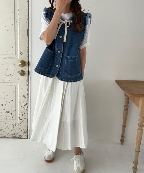 LAUIR（ラウアー）の「リボンデザインデニムベスト（ベスト・レディース・ブルー/ブラック・LARGE/MEDIUM/SMALL）」の12枚目の写真
